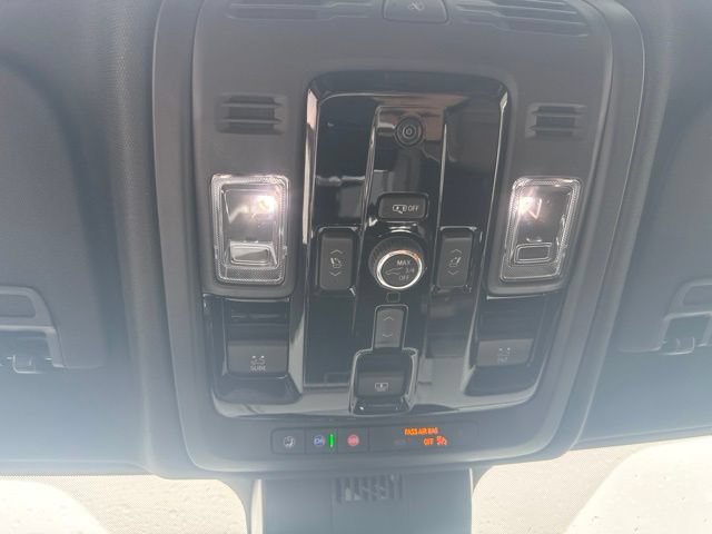 2026 GMC Yukon XL Denali Ultimate - Photo 21
