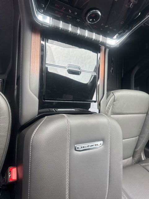 2026 GMC Yukon XL Denali - Photo 22