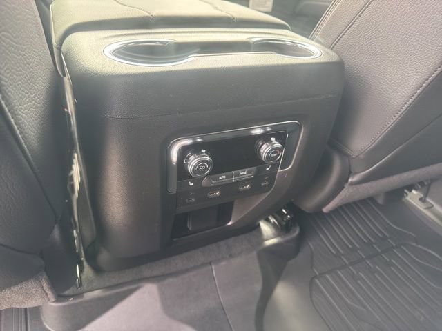 2026 GMC Yukon XL Denali - Photo 31