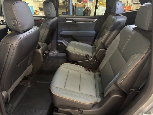 2026 GMC Acadia AT4 - Photo 22