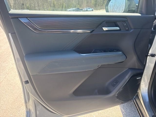 2026 GMC Acadia AT4 - Photo 9