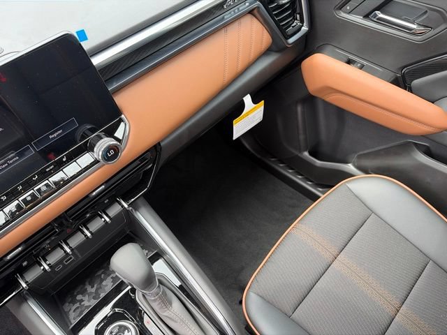 2026 GMC Canyon AT4 - Photo 12