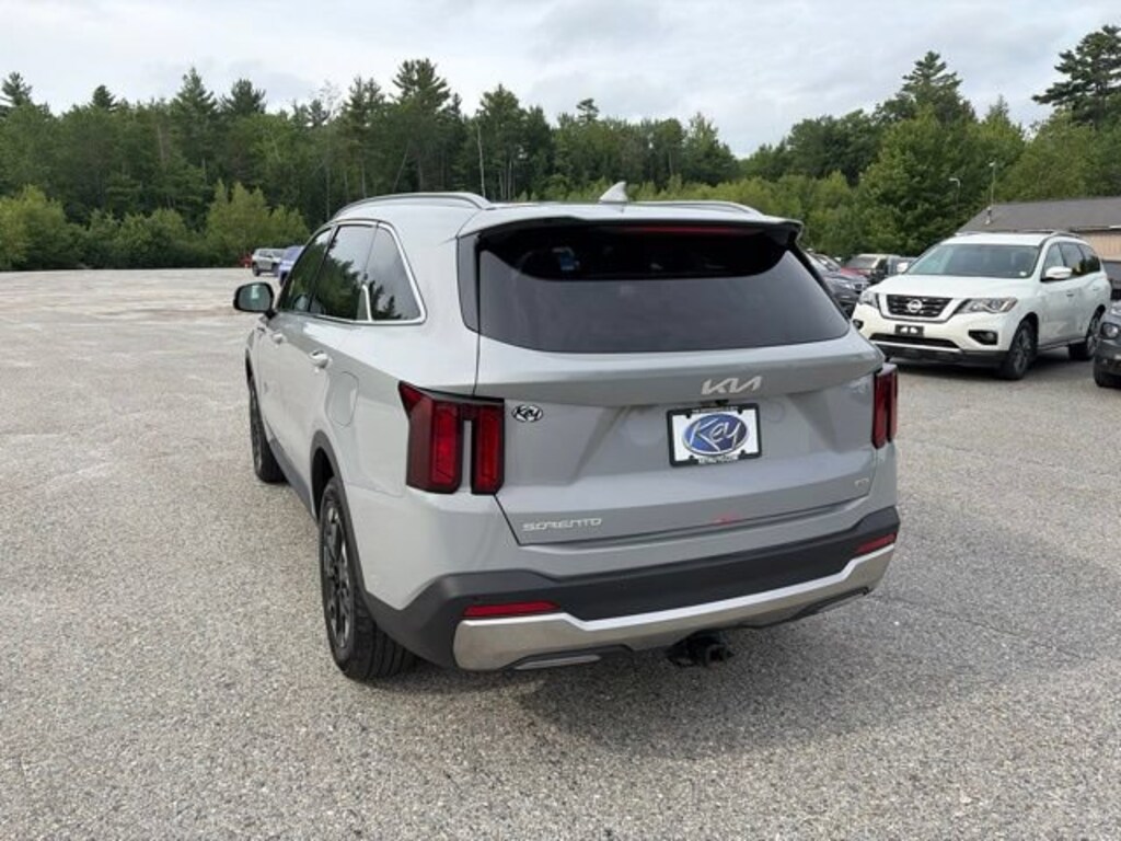Used 2026 Kia Sorento S SUV
