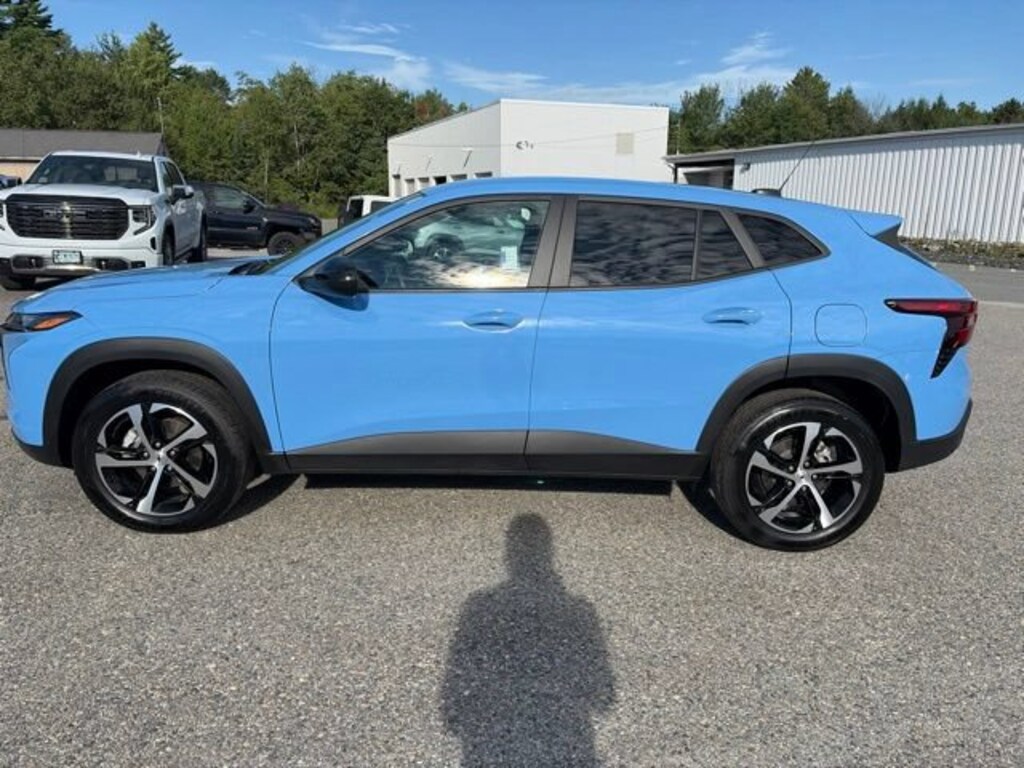 Used 2024 Chevrolet Trax 1RS SUV
