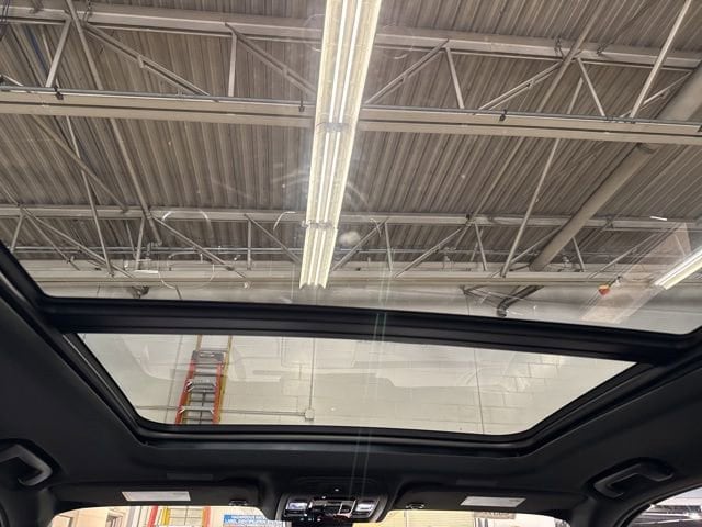 2026 GMC Yukon Denali - Photo 25