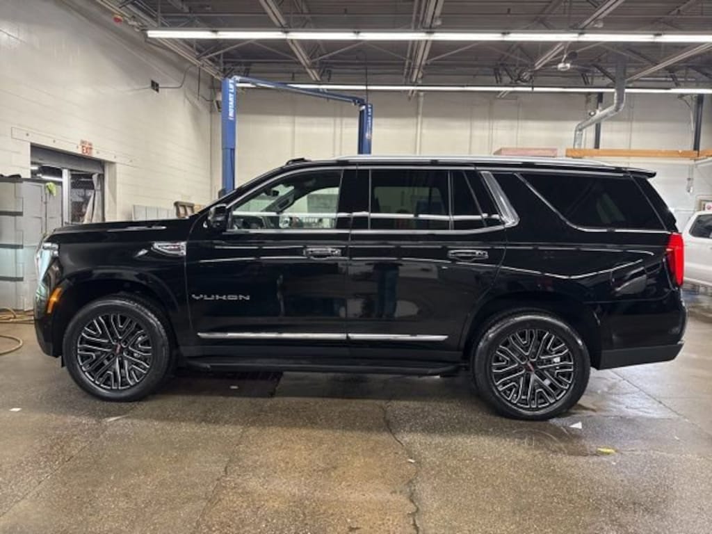 New 2026 GMC Yukon Elevation SUV