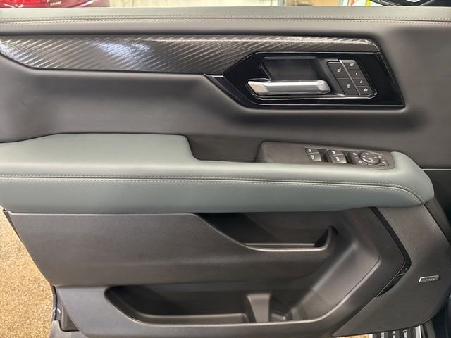 2026 GMC Yukon XL AT4 - Photo 10