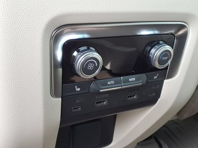 2026 GMC Yukon Denali - Photo 19