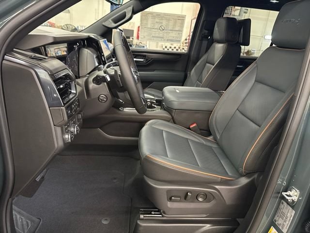 2026 GMC Yukon AT4 - Photo 12