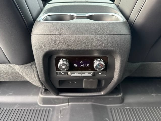 2026 GMC Acadia Denali - Photo 24