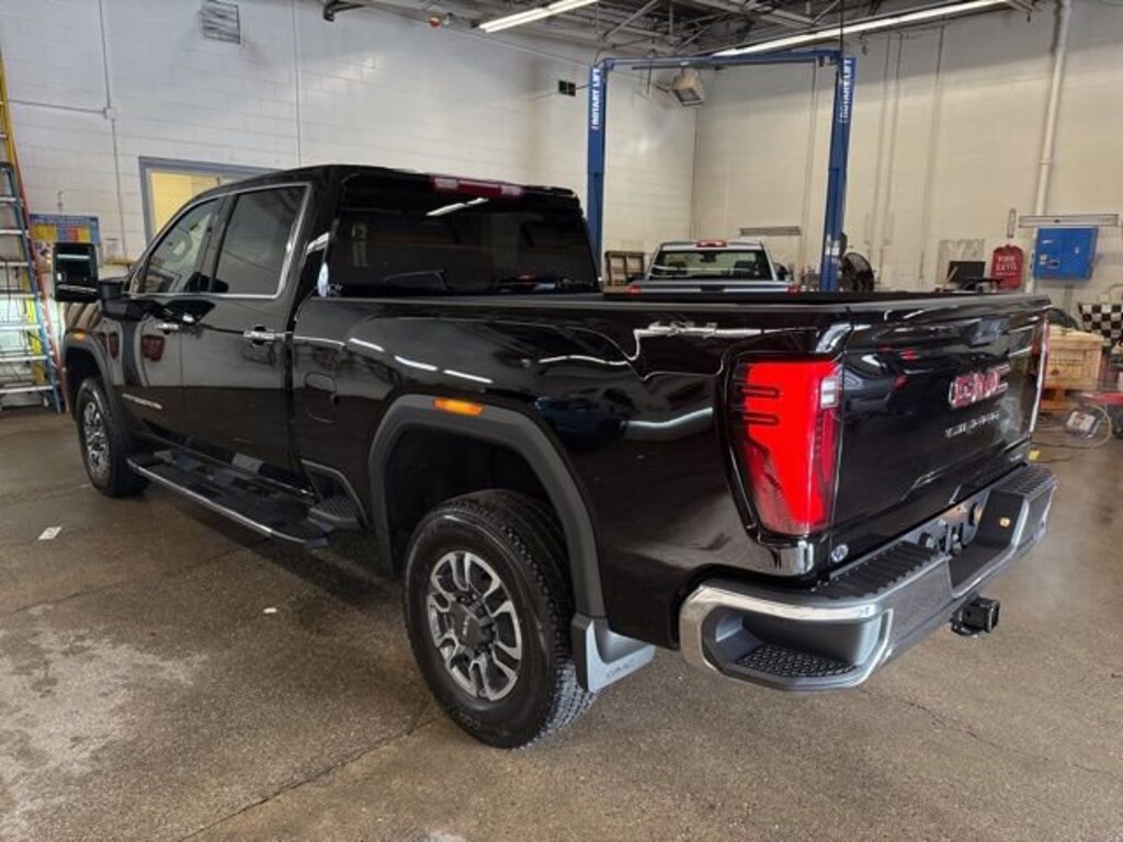 New 2026 GMC Sierra 2500 HD SLT Truck Crew Cab