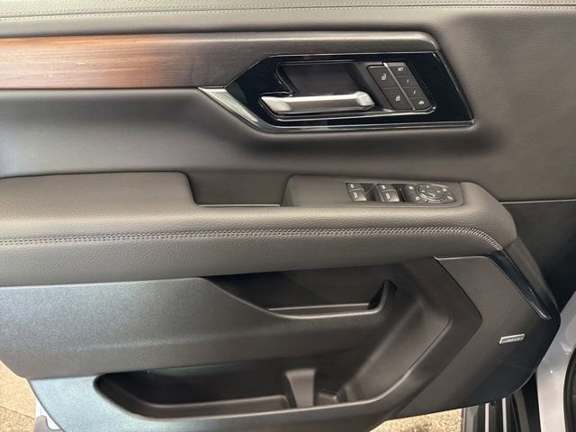 2026 GMC Yukon Denali - Photo 11