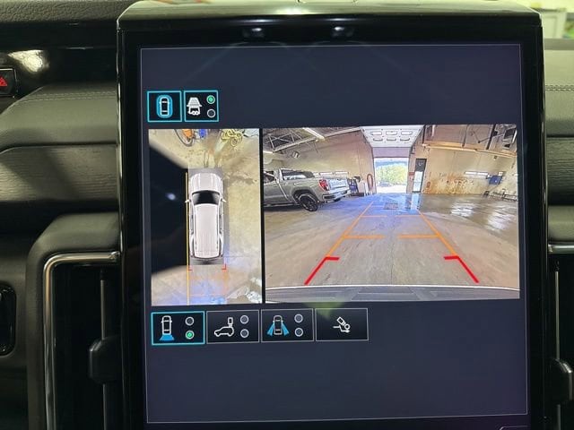 2026 GMC Yukon Denali - Photo 17
