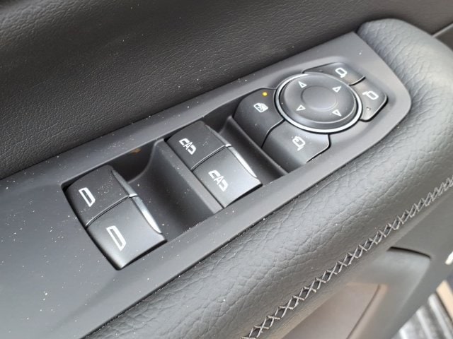 2026 GMC Yukon XL Denali - Photo 19