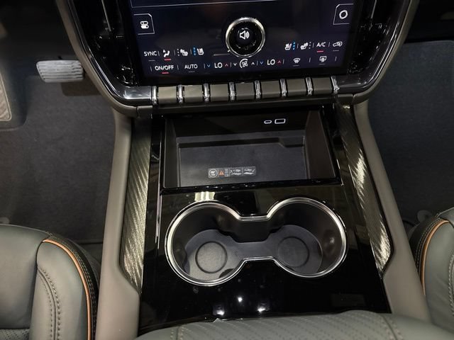 2026 GMC Yukon AT4 - Photo 19