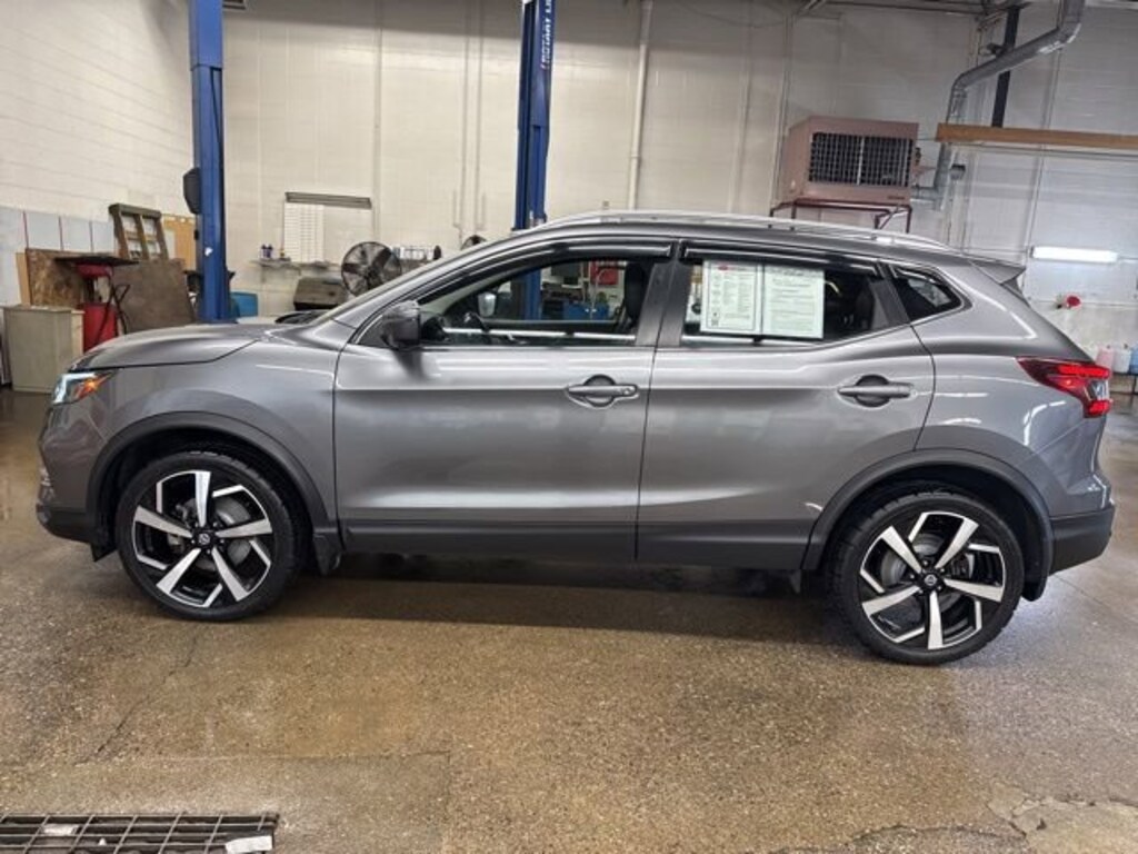 Used 2021 Nissan Rogue Sport SL AWD Xtronic CVT SUV