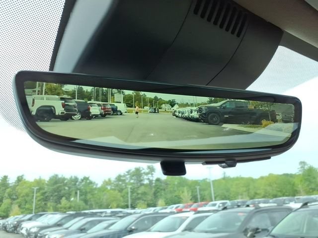 2026 GMC Yukon Denali - Photo 27