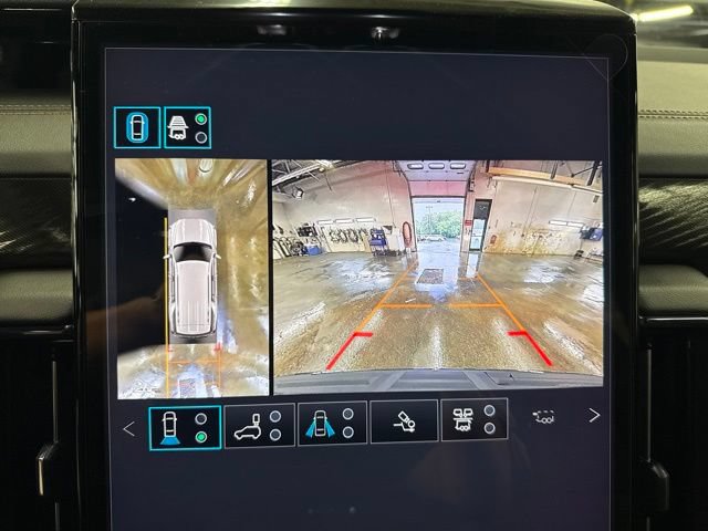 2026 GMC Yukon AT4 - Photo 17