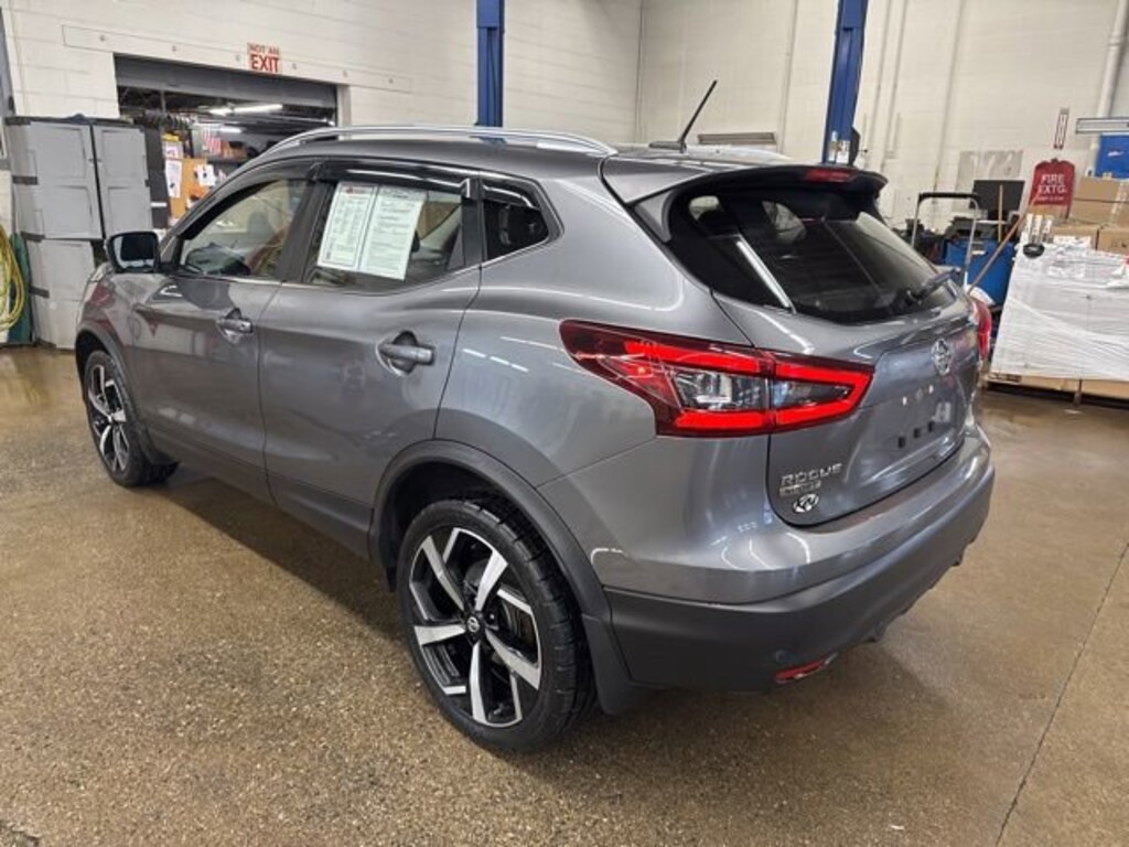 Used 2021 Nissan Rogue Sport SL AWD Xtronic CVT SUV