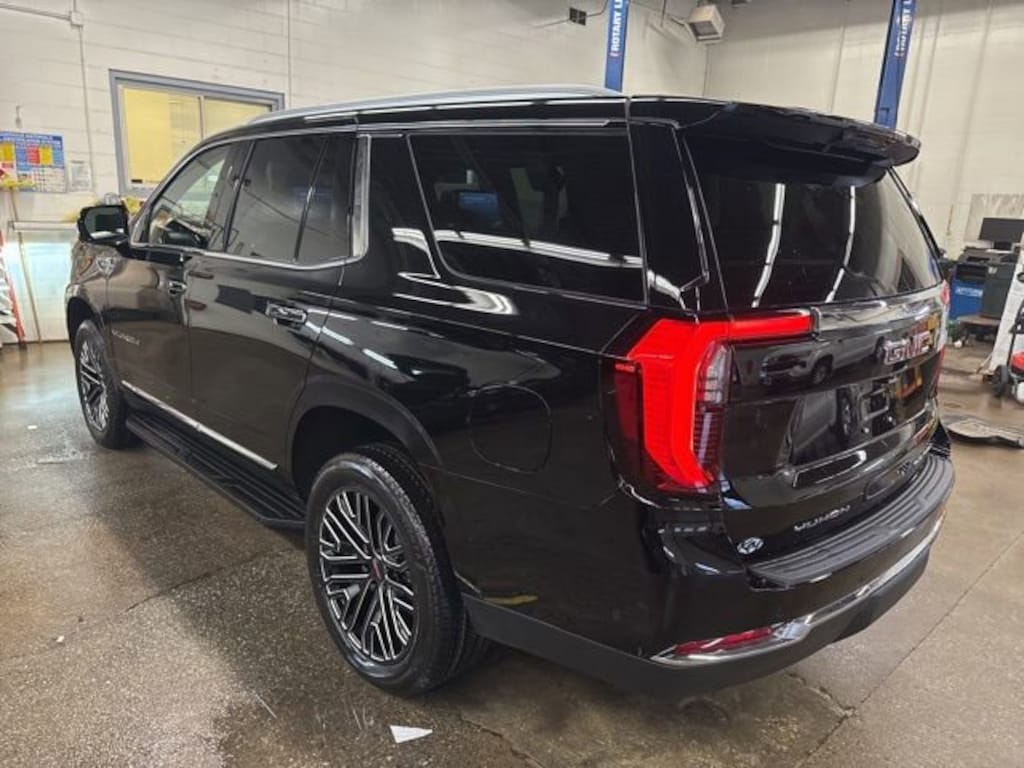 New 2026 GMC Yukon Elevation SUV