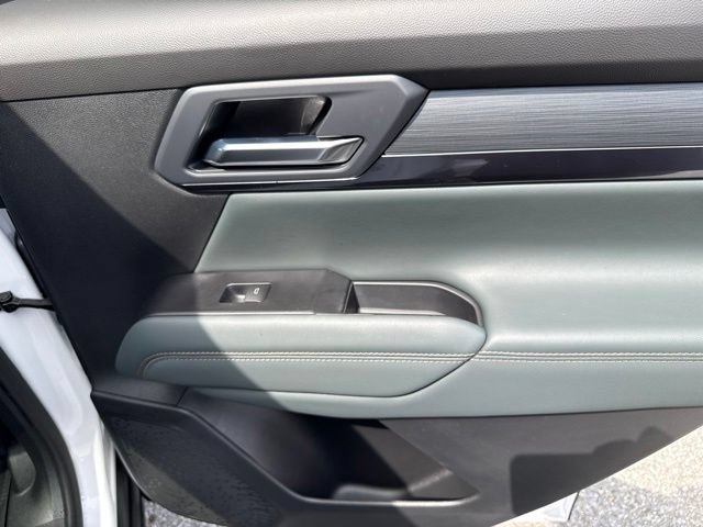 2027 GMC Terrain AT4 - Photo 25