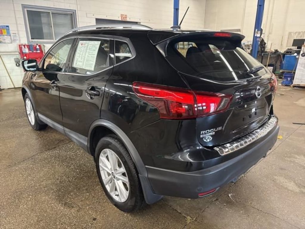 Used 2019 Nissan Rogue Sport SV SUV