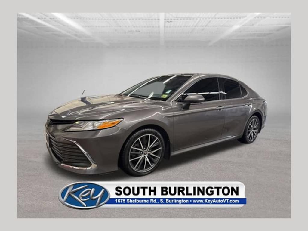 Used 2021 Toyota Camry XLE AWD Sedan