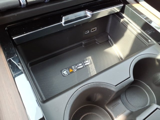 2026 GMC Yukon XL Denali - Photo 25