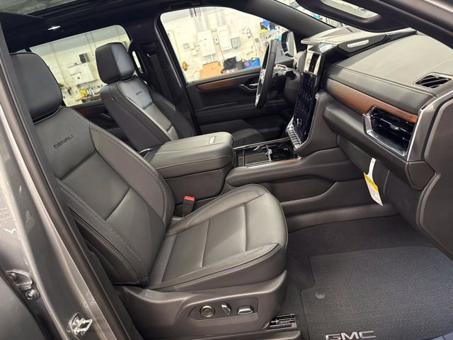 2026 GMC Yukon XL Denali - Photo 29