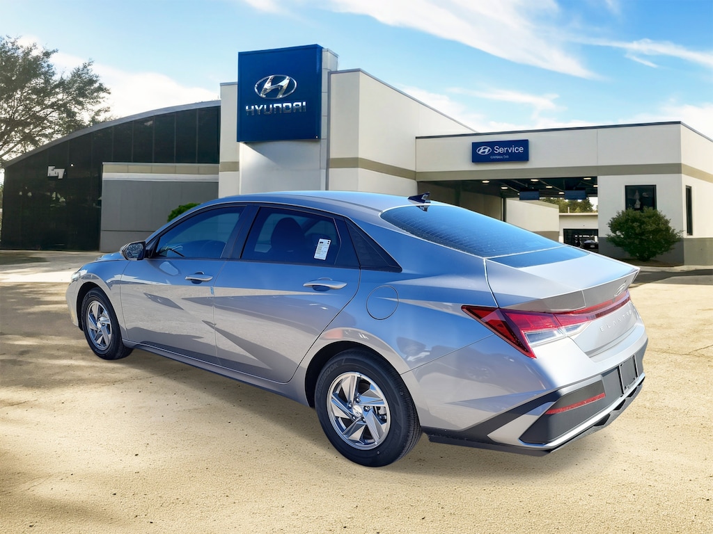 Certified 2025 Hyundai Elantra SE Sedan