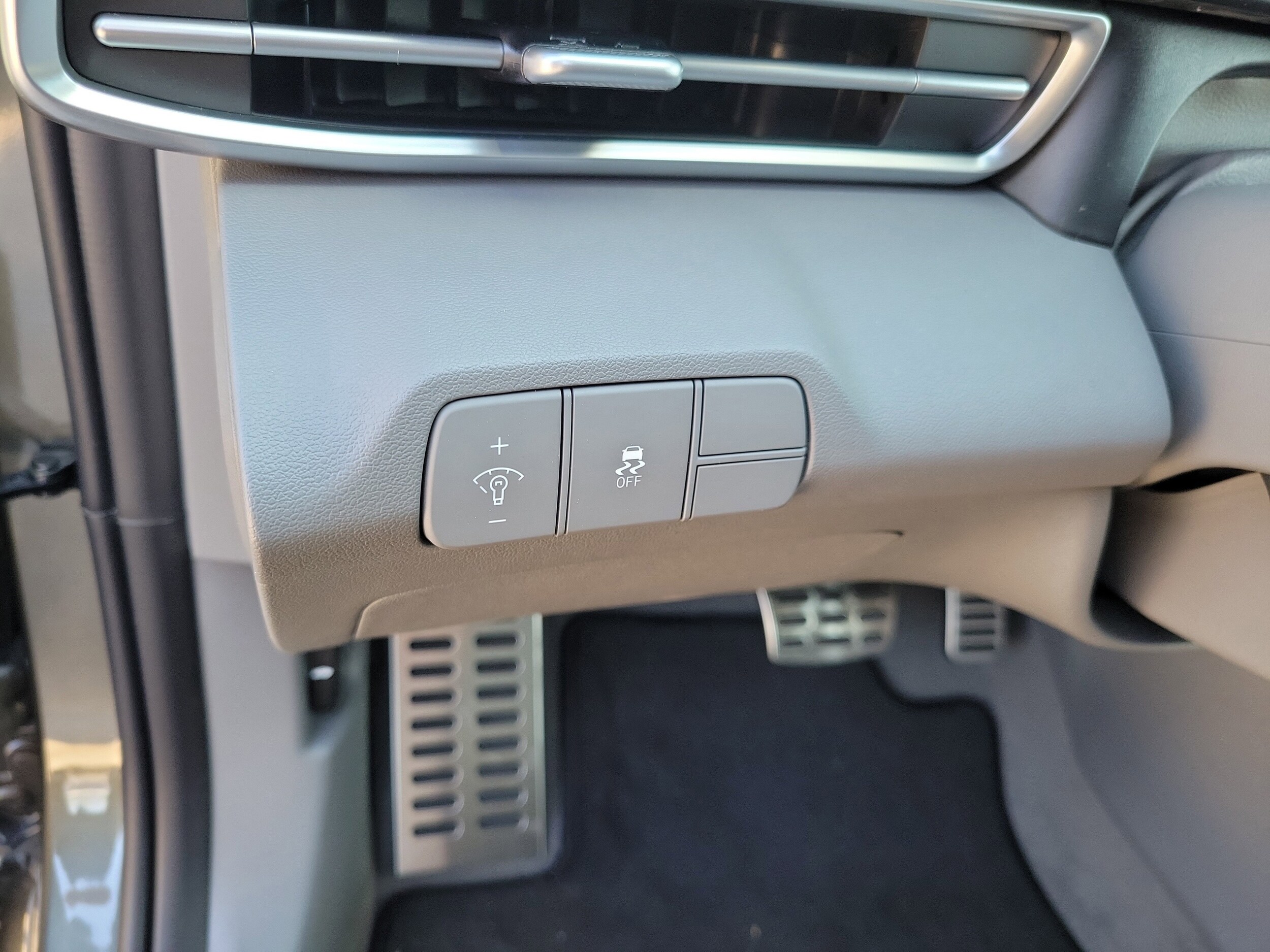 2026 Hyundai Elantra SEL Sport - Photo 19
