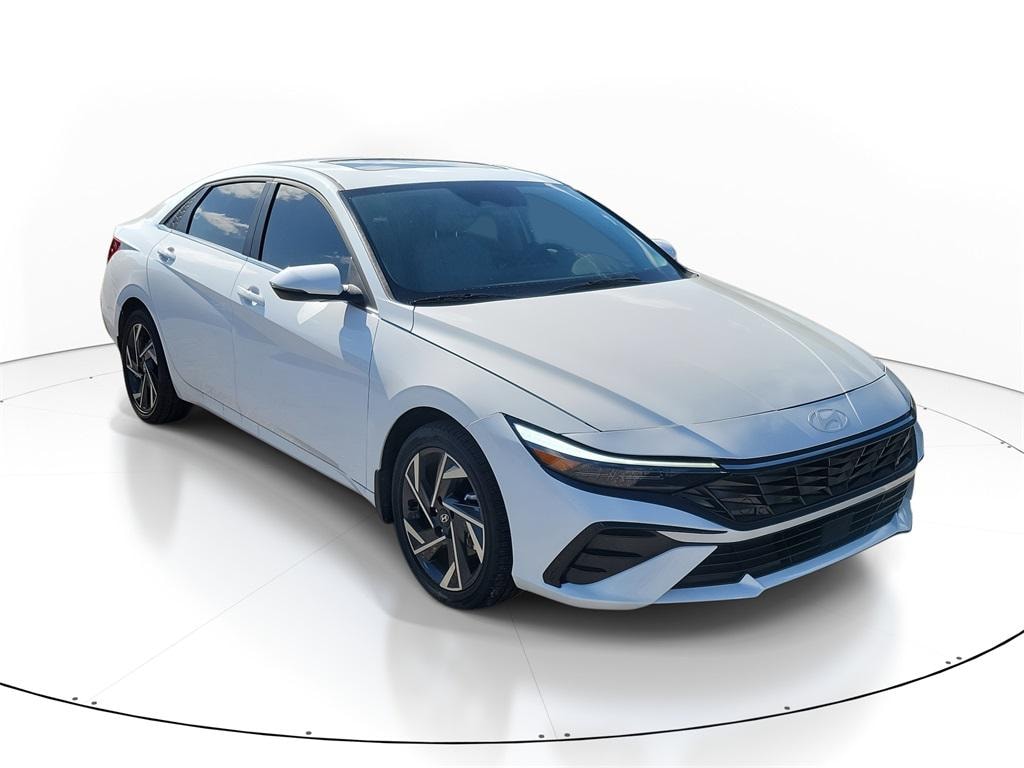 New 2025 Hyundai Elantra Hybrid Limited Sedan