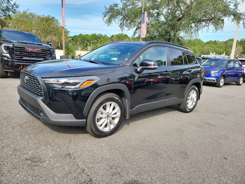 Used 2024 Toyota Corolla Cross LE SUV