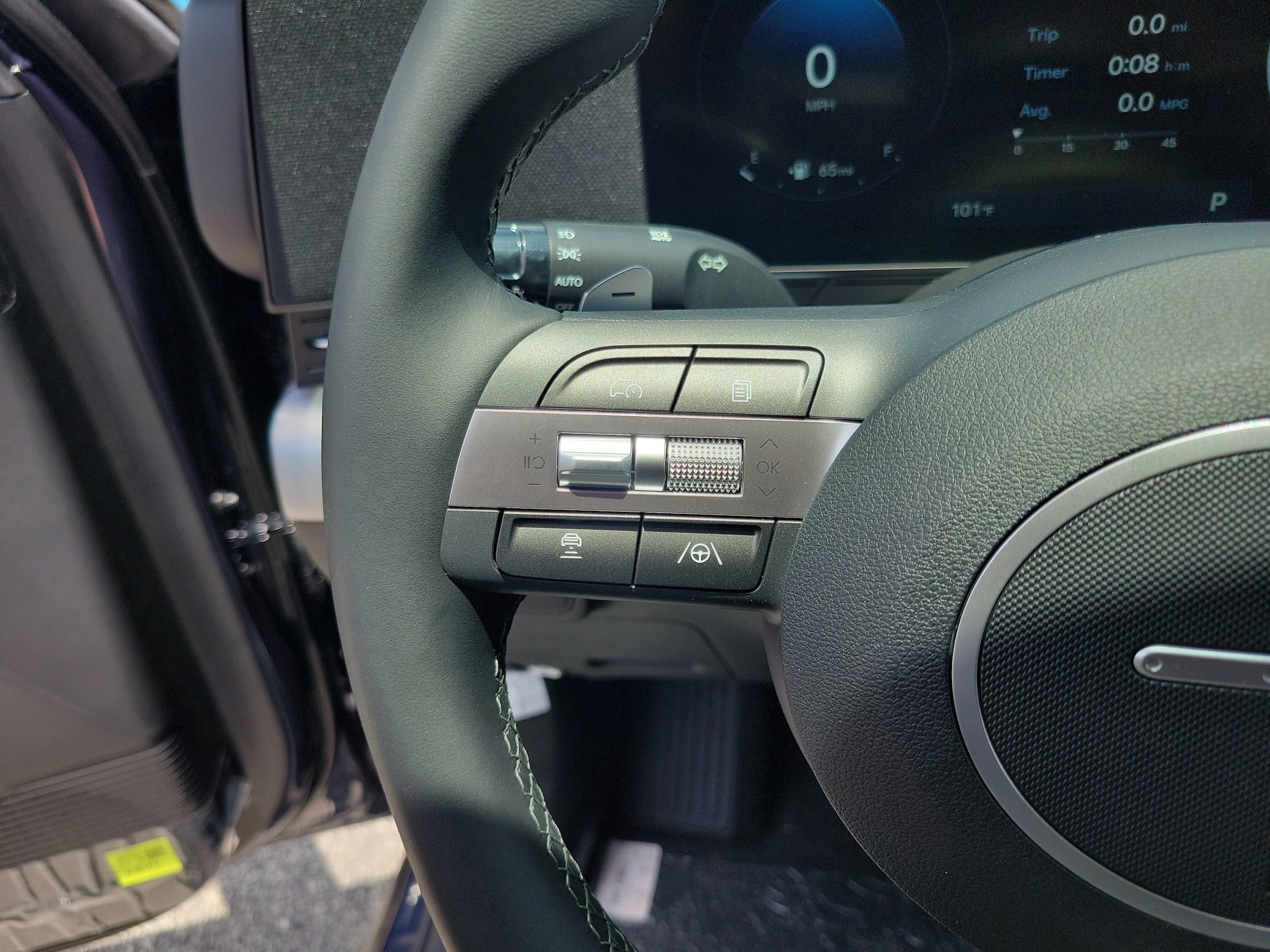 2025 Hyundai Kona SEL Convenience - Photo 13