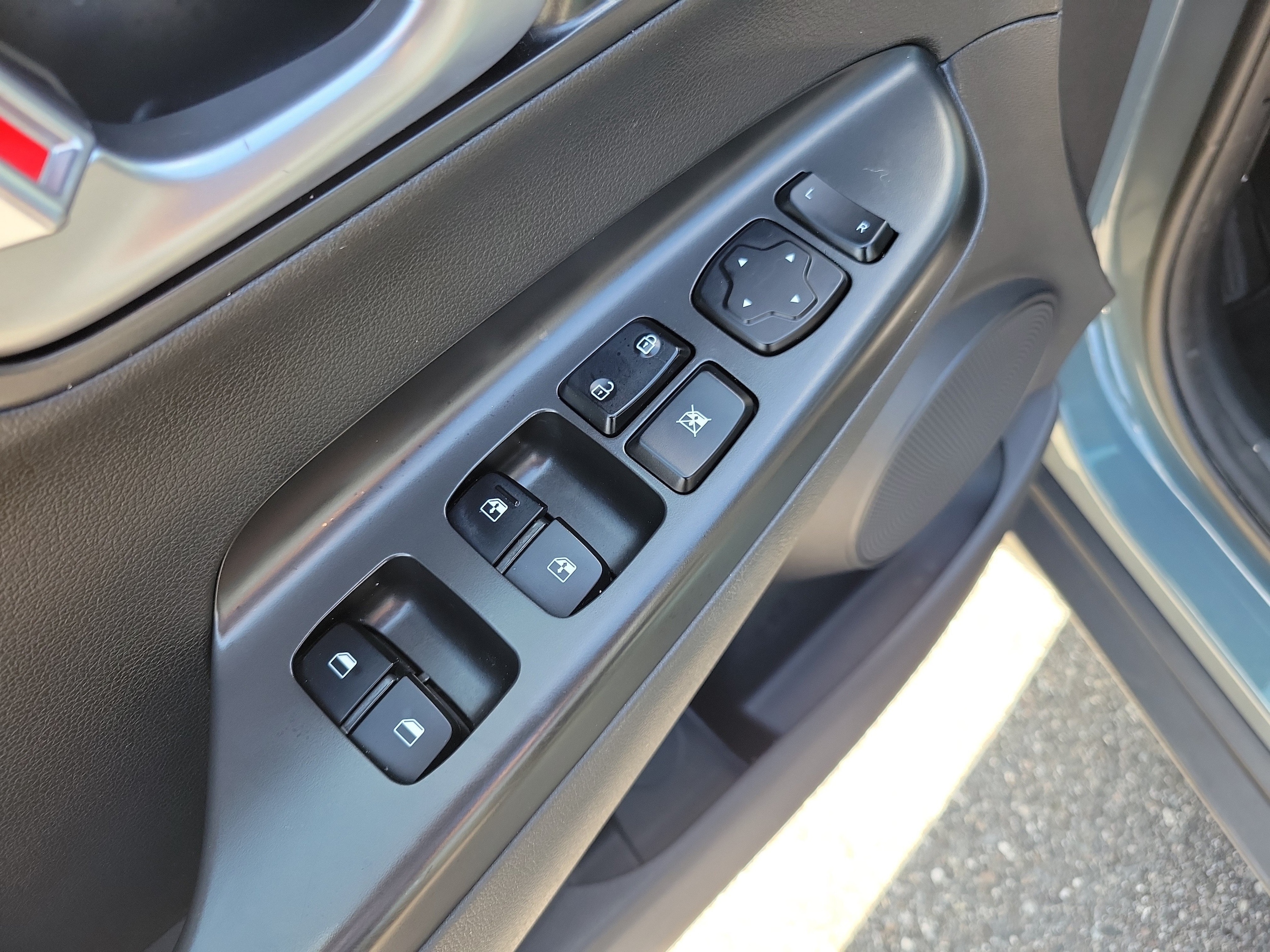 2023 Hyundai Kona SEL - Photo 19