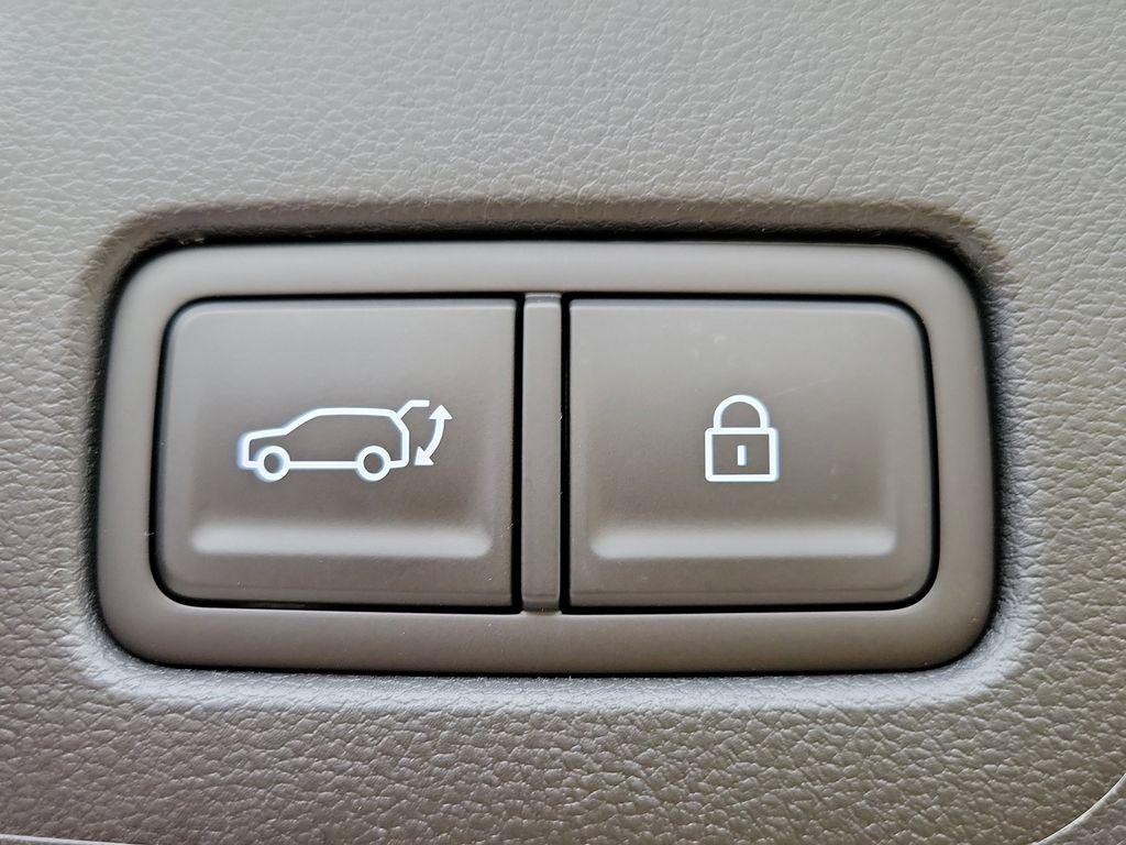 2026 Hyundai Santa Fe SE - Photo 12