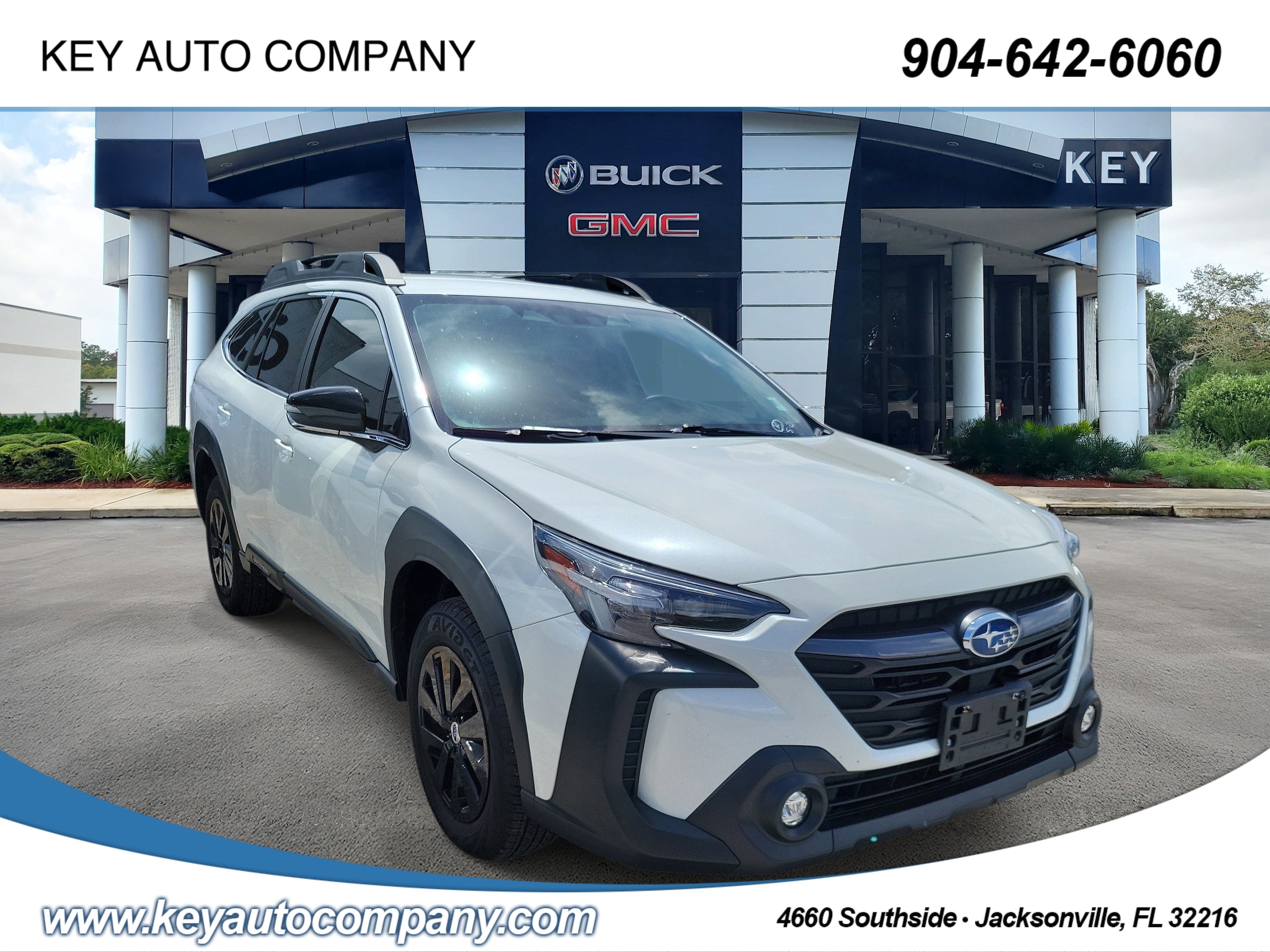 2025 Subaru Outback Premium's photo