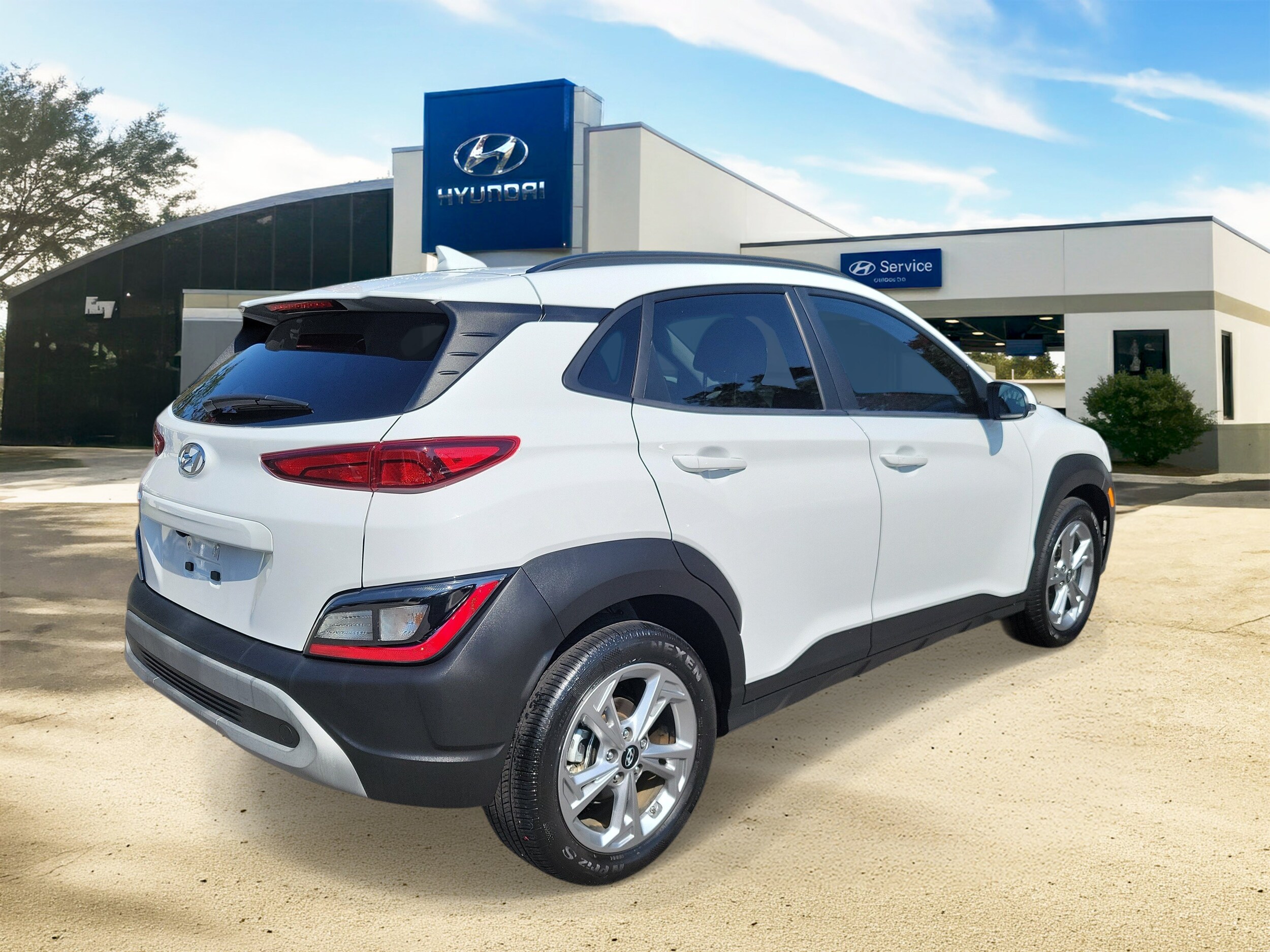 2023 Hyundai Kona SEL - Photo 4