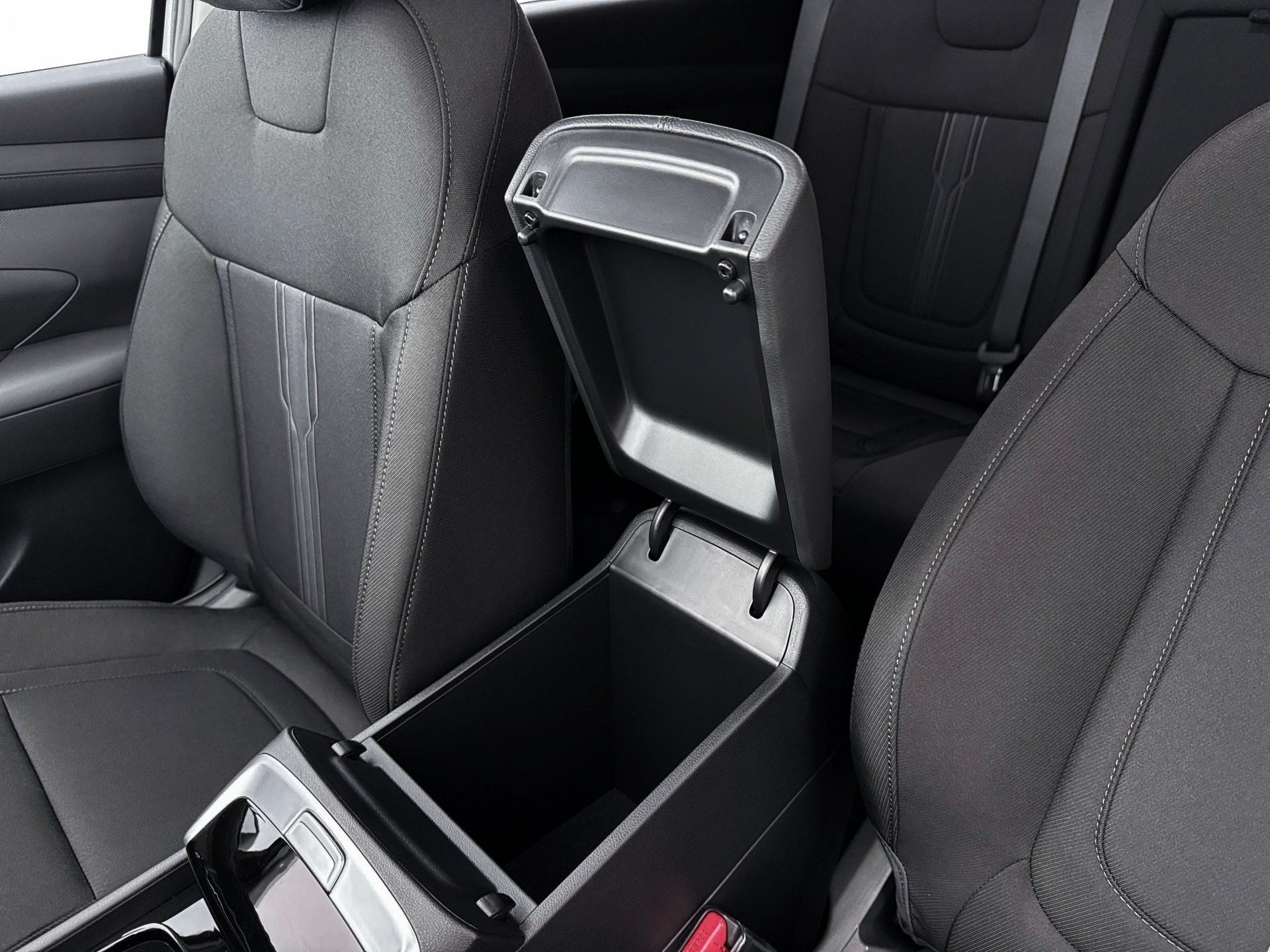2026 Hyundai Tucson SEL - Photo 18