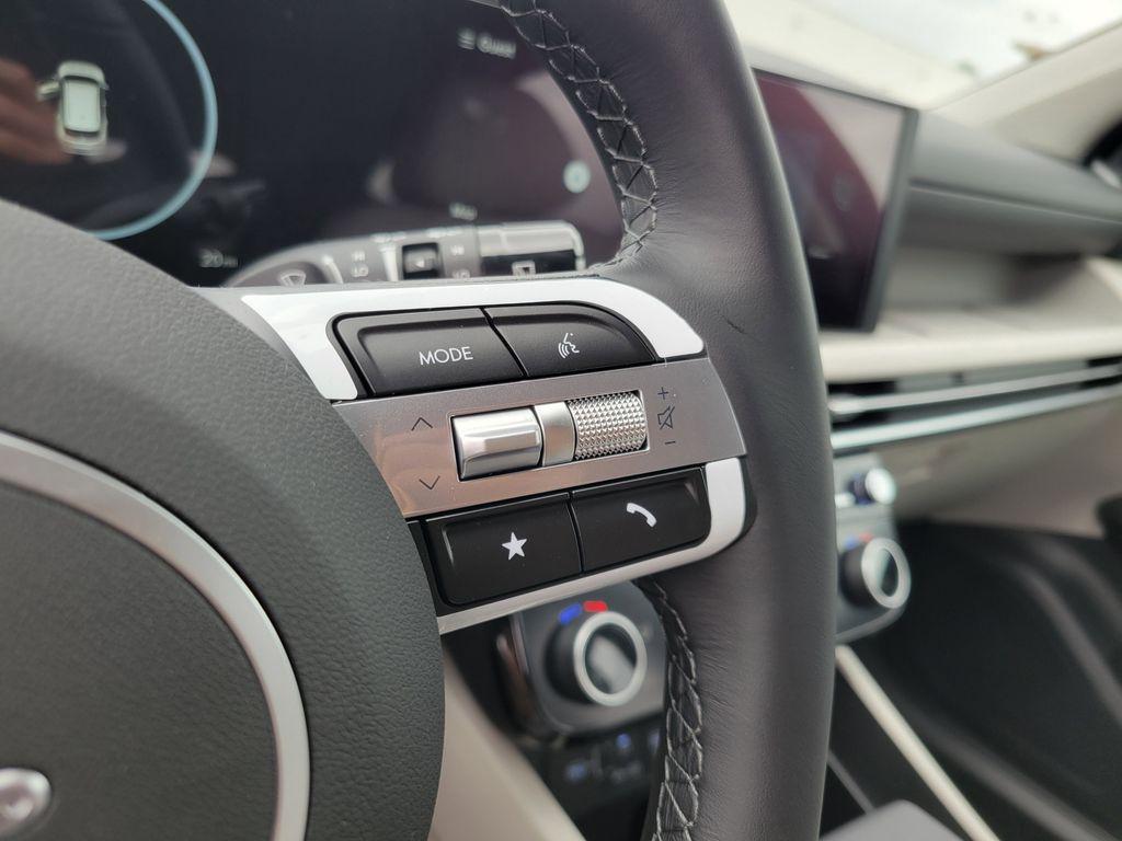 2026 Hyundai Tucson SEL Premium - Photo 16