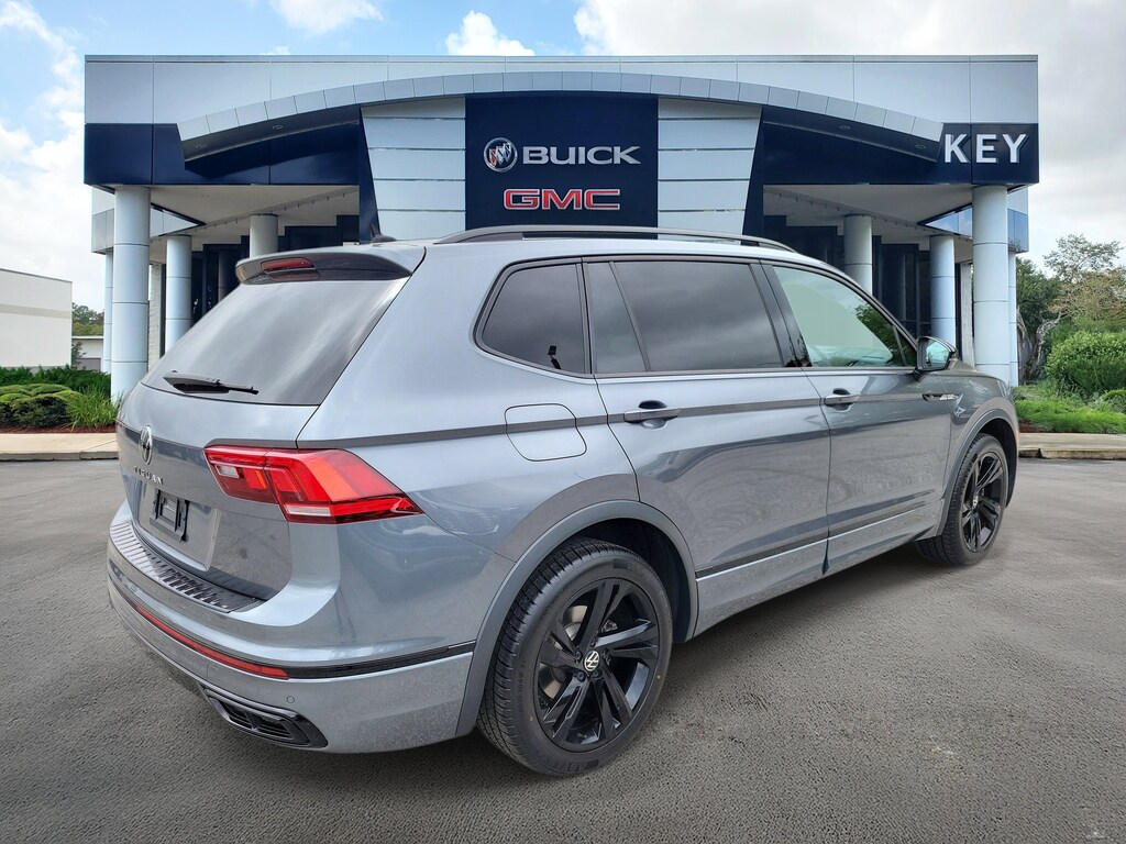 Used 2023 Volkswagen Tiguan 2.0T SE R-Line Black SUV