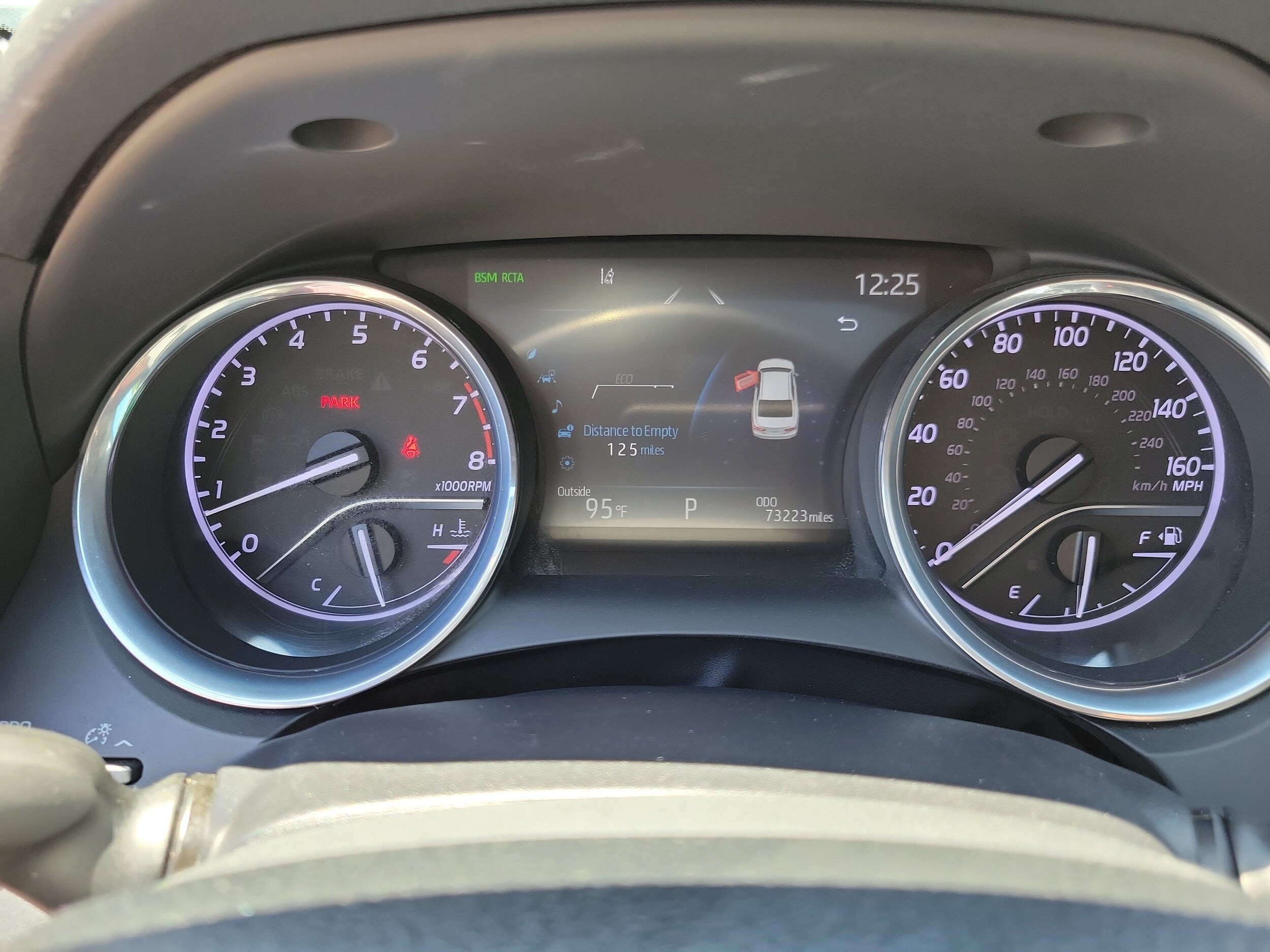 2019 Toyota Camry XLE - Photo 30