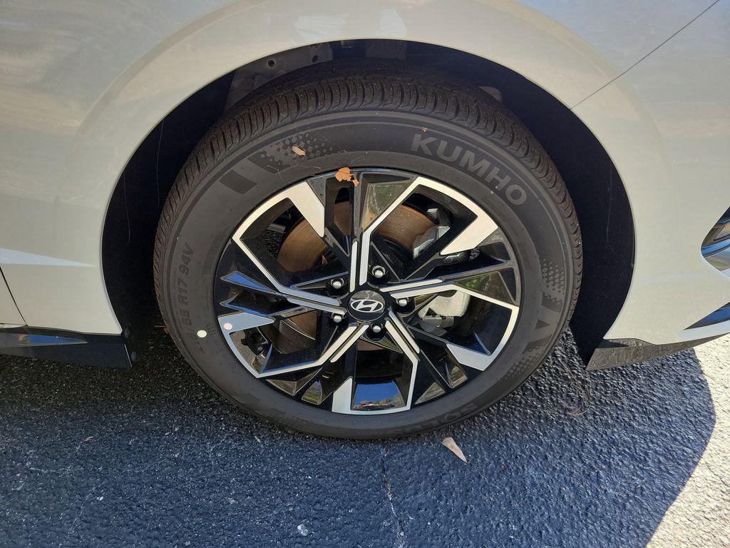 2025 Hyundai Sonata SEL - Photo 6