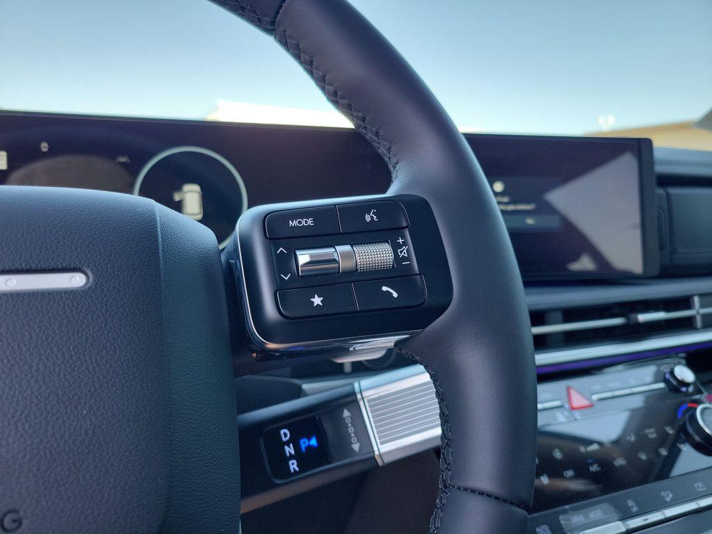 2026 Hyundai Santa Fe Limited - Photo 16