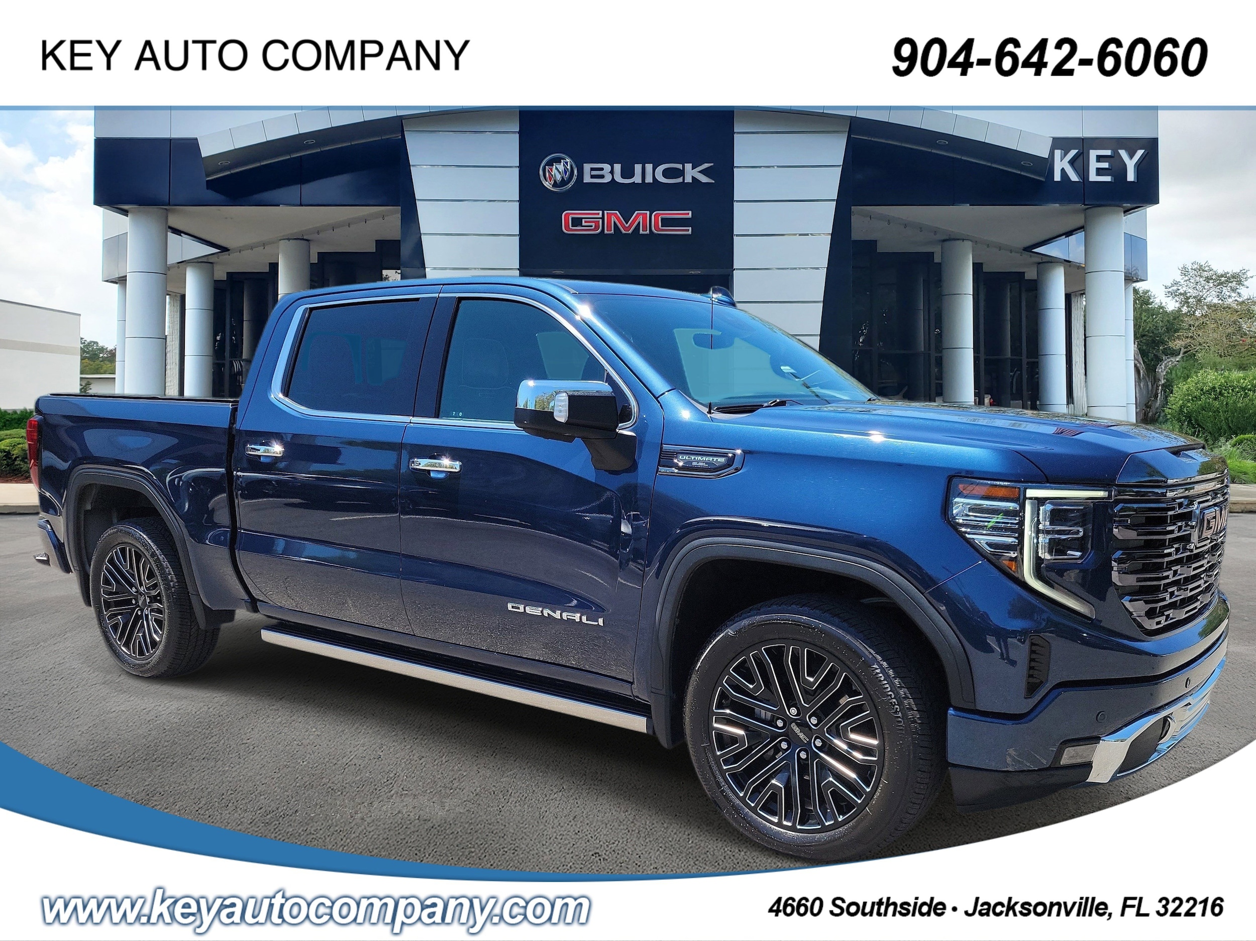 2022 GMC Sierra 4WD Crew Cab Short Box Denali Ultimate's photo