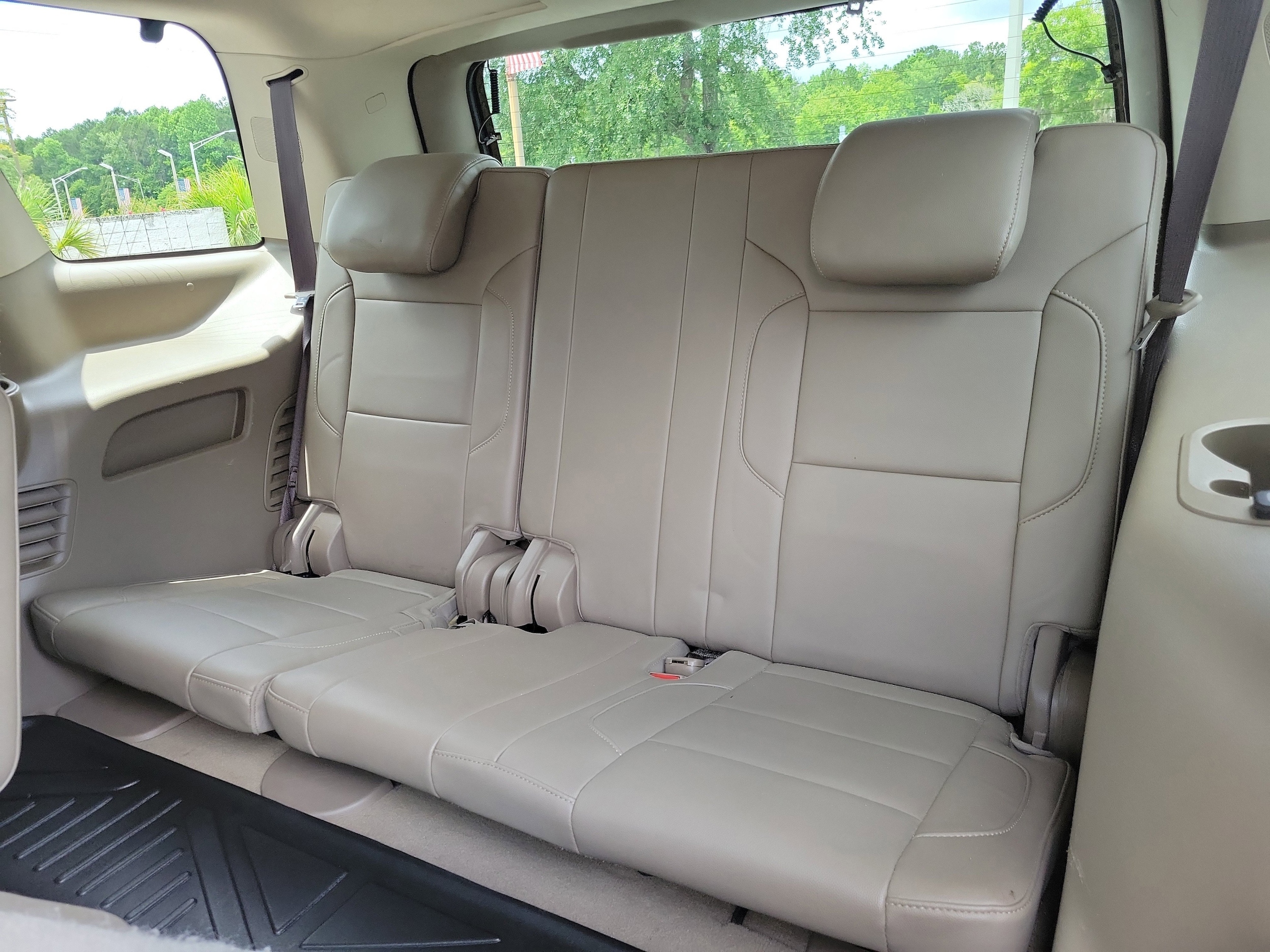 2019 Chevrolet Tahoe LT - Photo 15