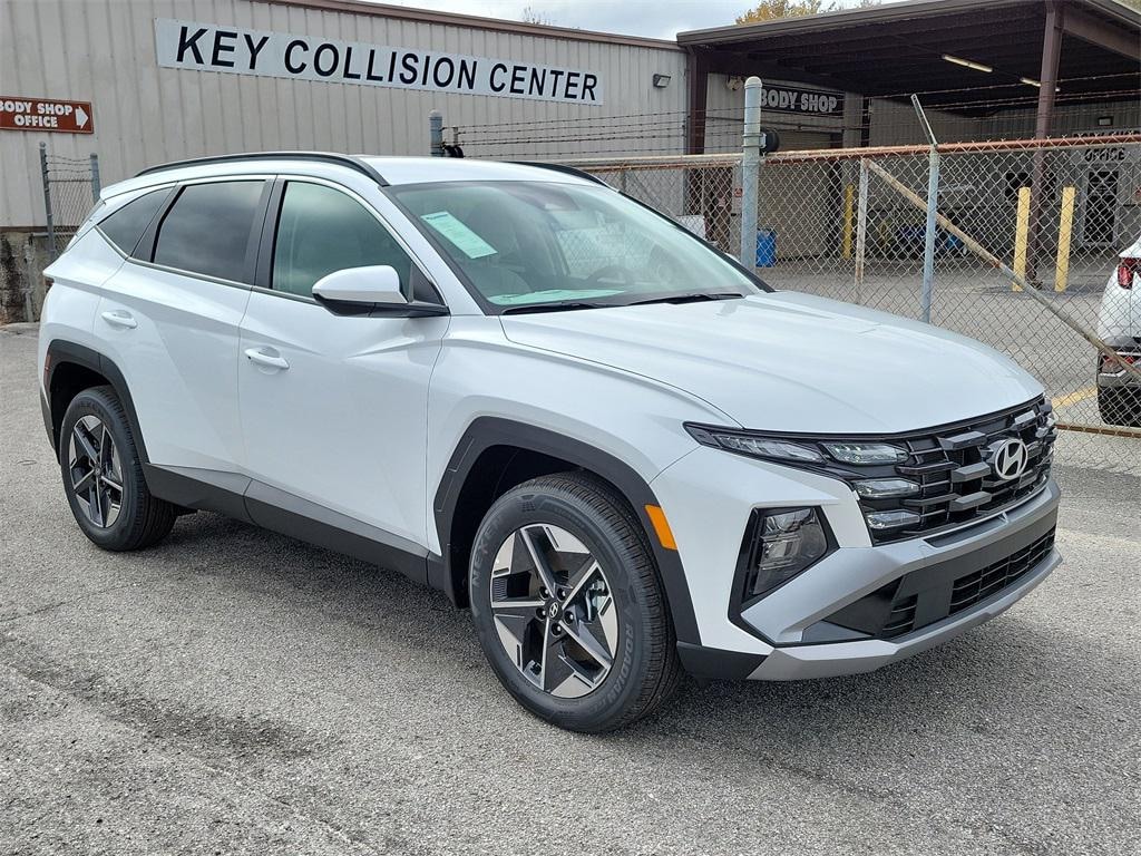 New 2026 Hyundai Tucson Hybrid SEL SUV