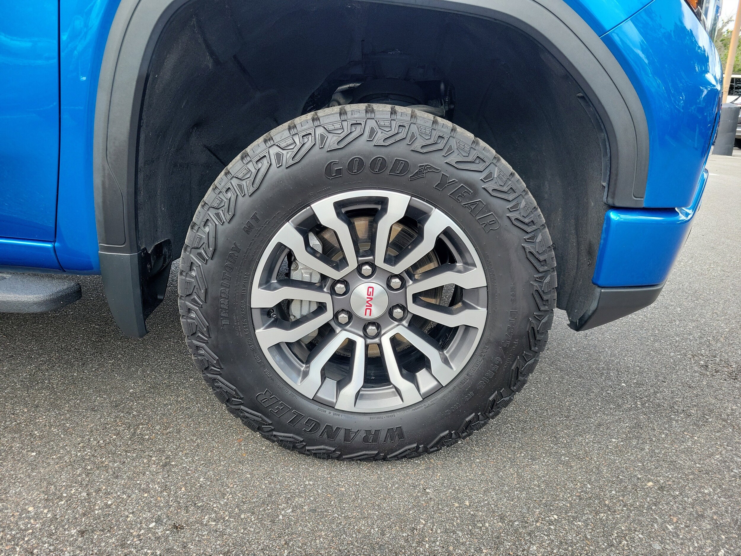 2023 GMC Sierra 1500 AT4 - Photo 6