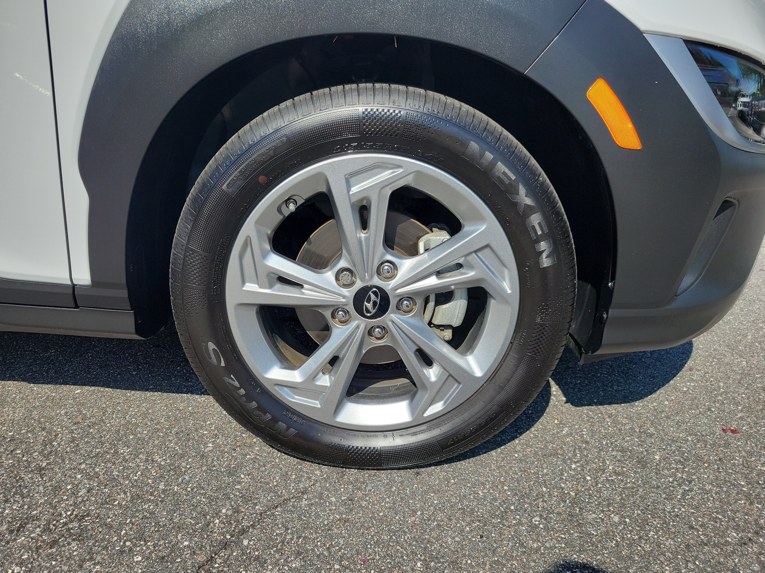 2023 Hyundai Kona SEL - Photo 6