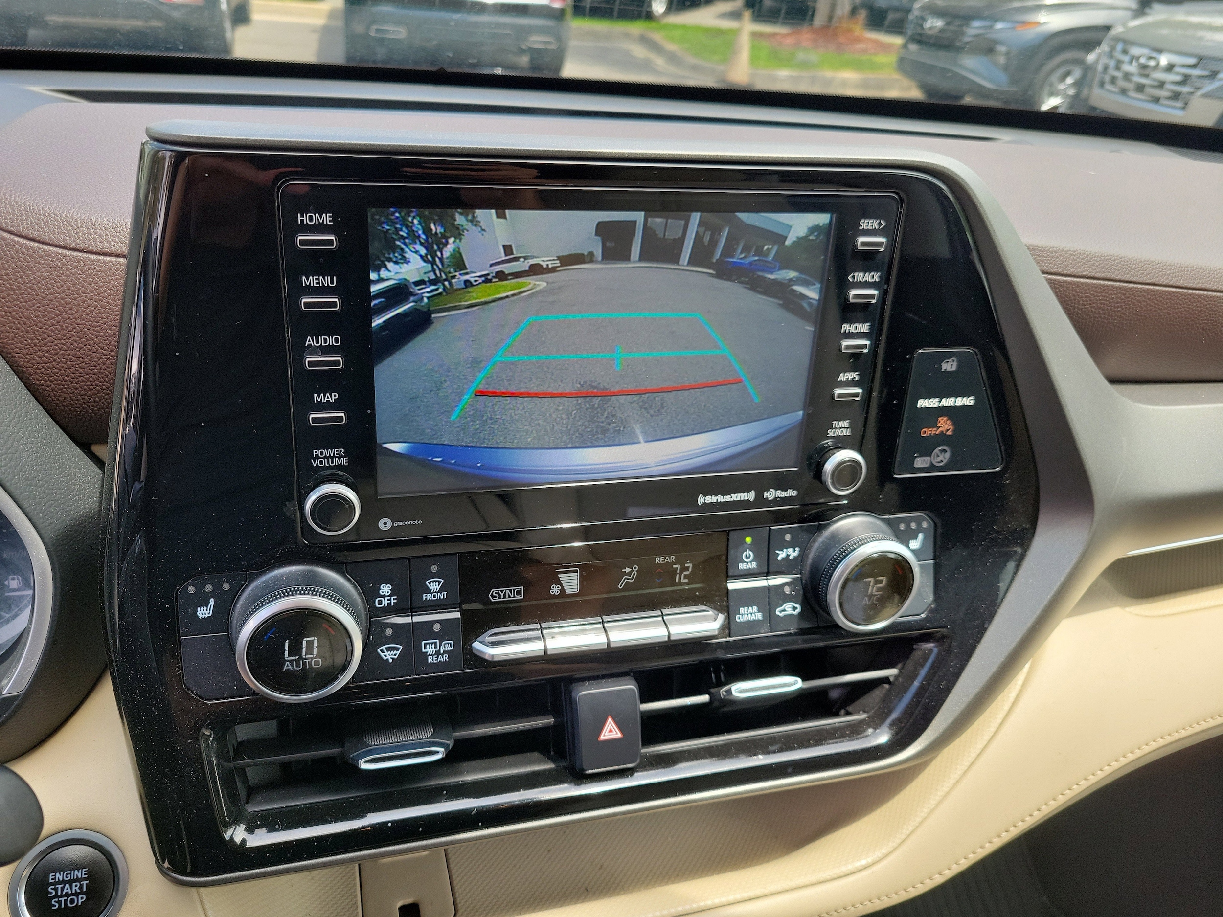2021 Toyota Highlander XLE - Photo 33